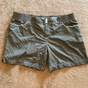 Merona green shorts XL